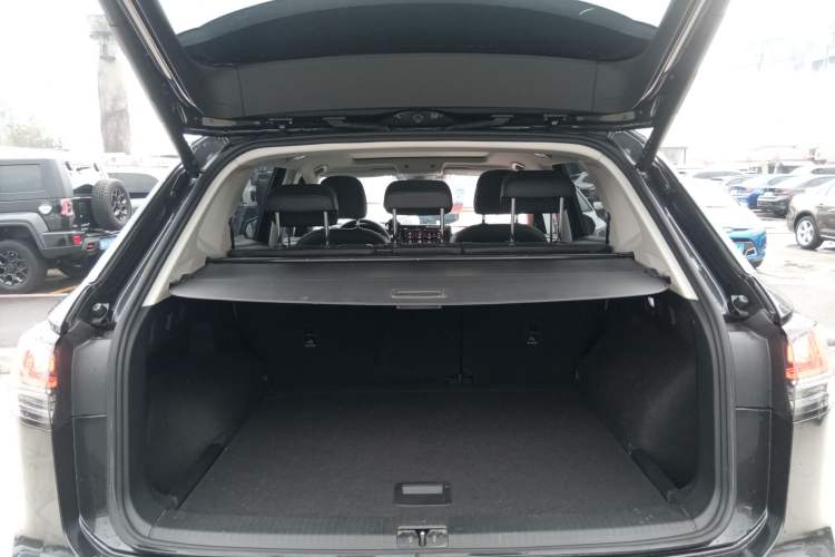 Used Volkswagen Tayron 2023 330TSI Two-Wheel-Drive Luxury Plus Advanced Version
