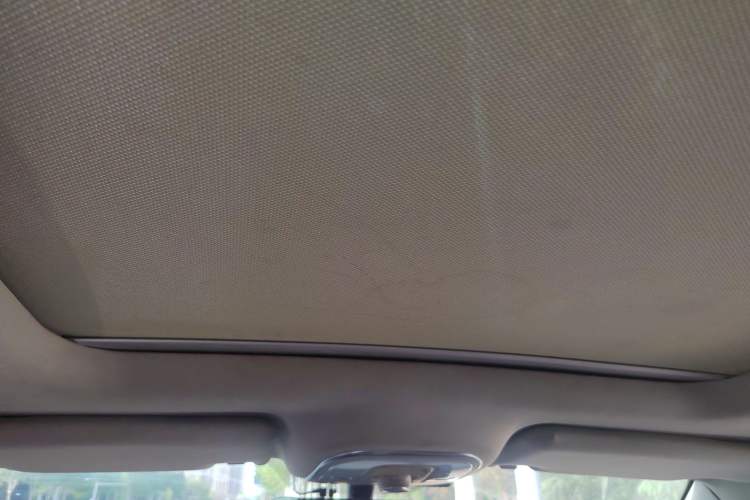 Used BYD Song 2016 1.5TI Manual Luxury Model Headliner