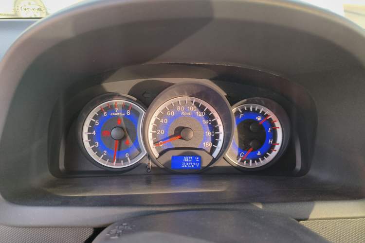 Used Suzuki Wagon R X5 2013 Cruise Edition 1.4L VVT Standard Model
