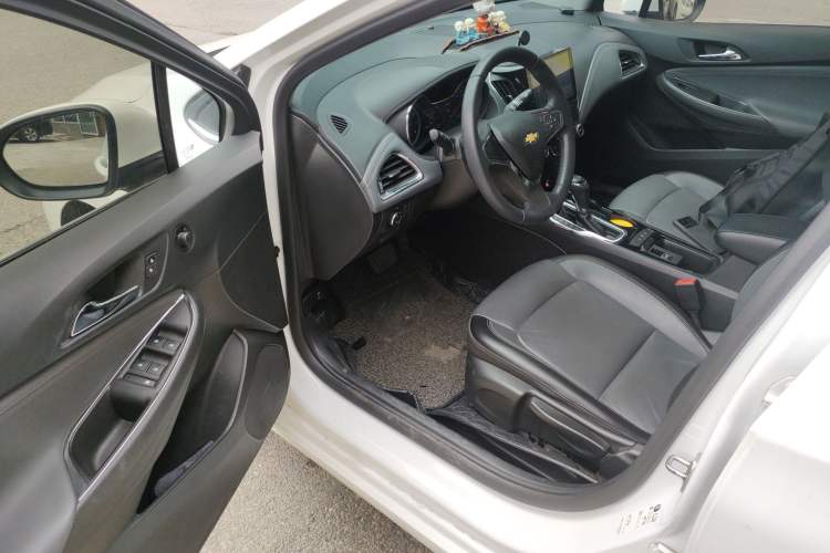 Used Chevrolet Cruze 2018 320 Automatic Xuanfeng Urban Edition