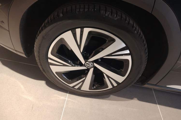 Used Volkswagen ID.6 CROZZ 2022 Long-Range PRO Edition
