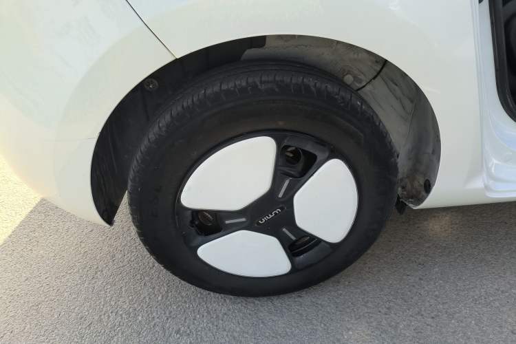 Used CHANGAN NEVO Lumin 2022 155 km – Refreshingly Sweet Edition Right Rear Wheel Hub