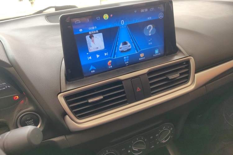 Used Mazda 3 Axela 2017 Sedan 1.5L Automatic Comfort Model Emission Standard China V Audio And AC Panel