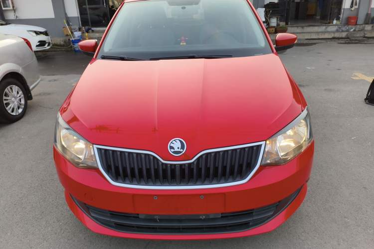 Used Skoda Fabia 2017 1.4L Automatic Car Enjoy Edition

