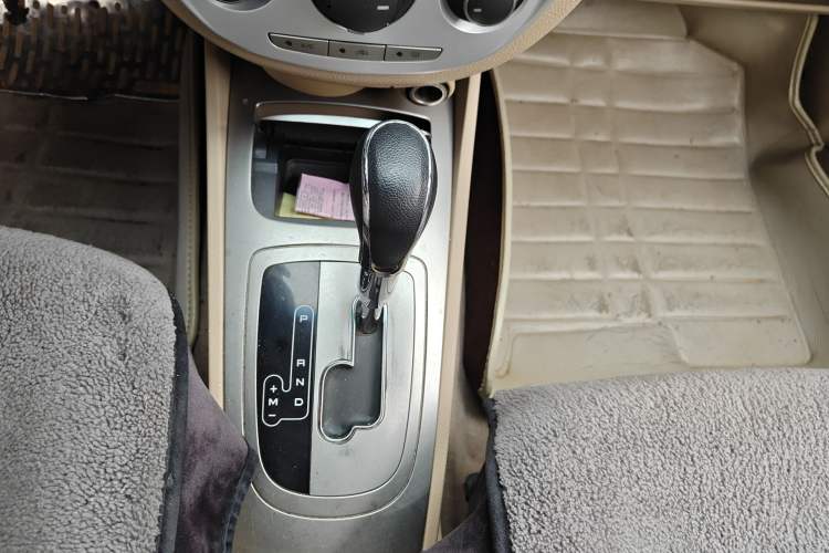 Used Buick Excelle 2013 1.5L Automatic Classic Model
