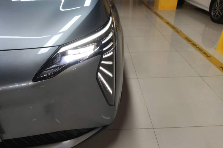 Used AION Y 2023 Y Business Edition
