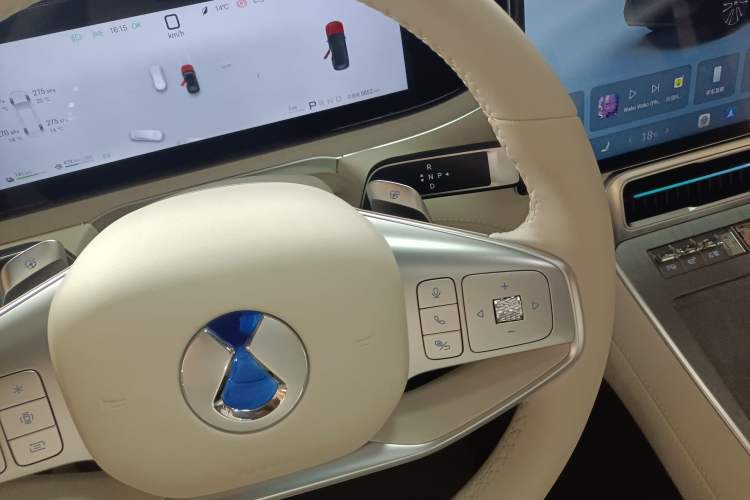 Used Denza N8L 2025 Model Flagship Model