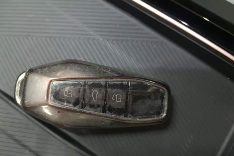 Used iCAR 03 2024 401km Two-Wheel Drive Standard Advanced Version
