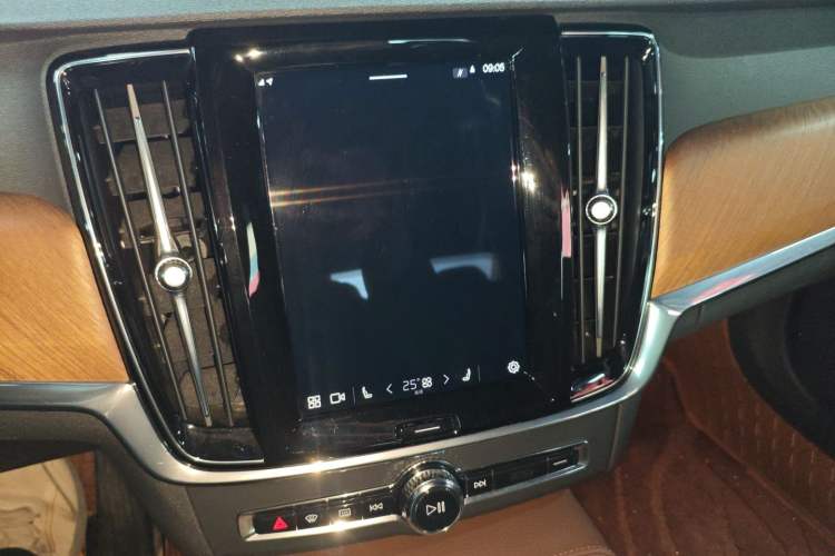 Used Volvo S90 2022 B5 Zhiyi Luxury Edition