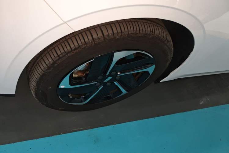 Used Geely Galaxy L6 2025 EM-i 140km Starship Edition
