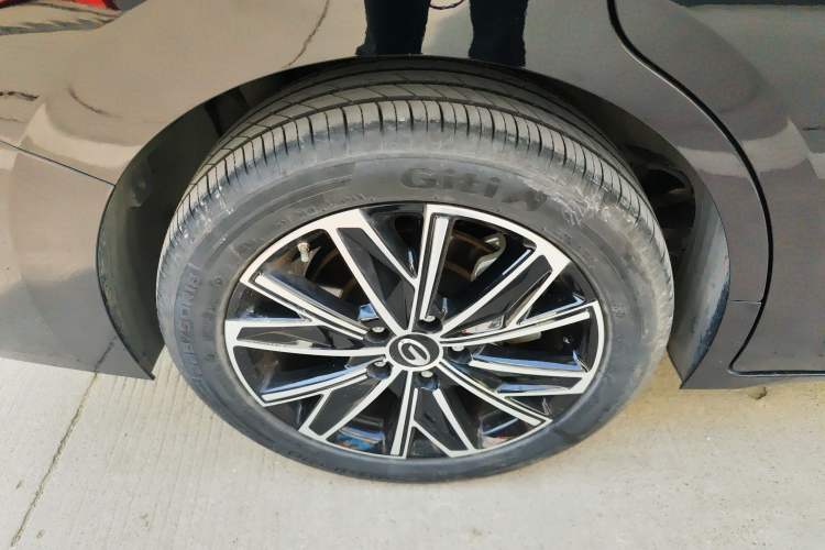 Used GAC Trumpchi E8 2024 Honor Series 2.0L Honor Edition Right Rear Wheel Hub