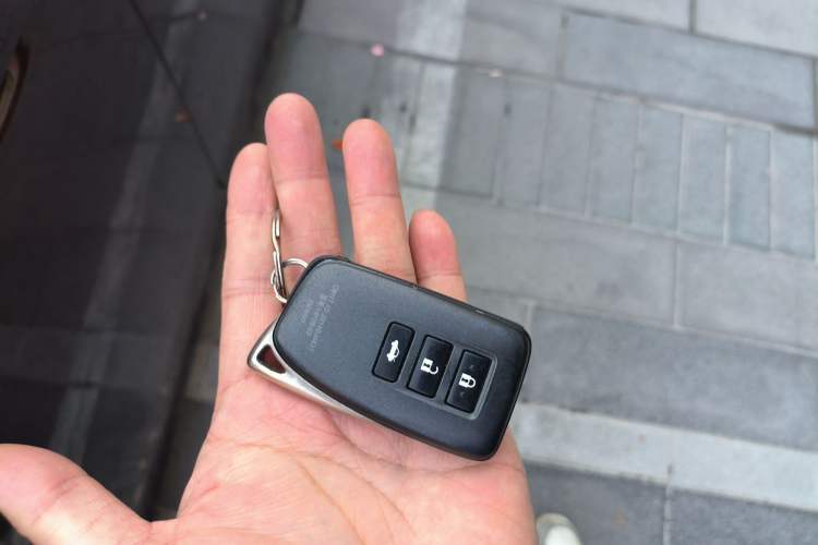 Used Lexus ES 2017 200 30th Anniversary Edition Vehicle Key