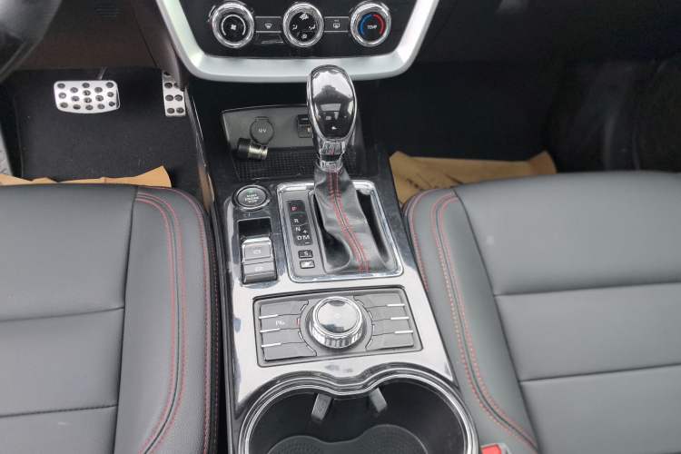 Used BAIC Off-Road BJ20 2018 1.5T CVT Luxury Model Gear Lever