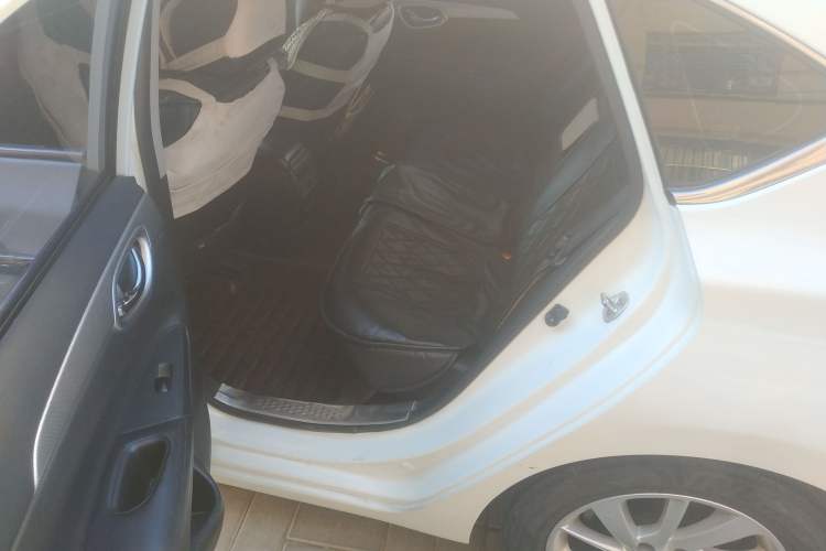 Used Nissan Sylphy 2014 1.6XV CVT Deluxe Edition
