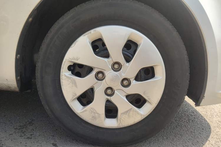 Used Kia K2 2011 Sedan 1.4L Manual Transmission GLS
