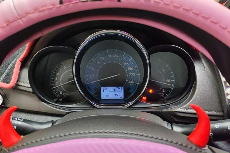 Used Toyota YARiS L Zhi Xuan 2015 1.5E Automatic Charm Edition