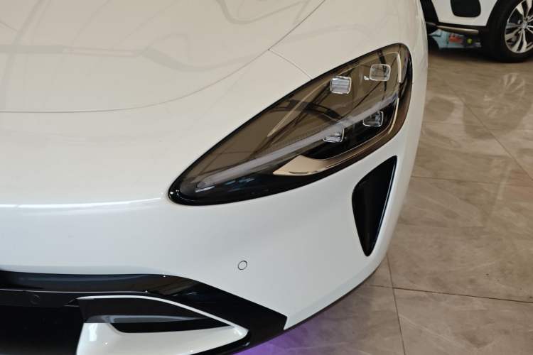 Used Xiaomi Auto SU7 2024 Rear-Drive Long-Range Intelligent Driving Version