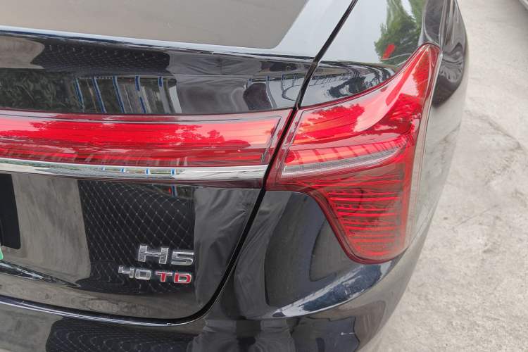 Used Hongqi H5 2024 2.0T Automatic Smart Connect Flagship Edition