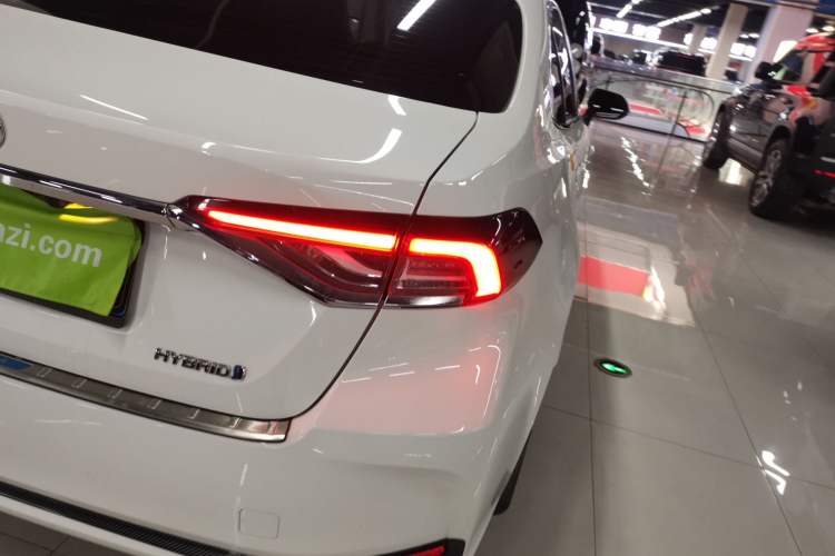 Used Toyota Corolla 2023 1.8L Smart Electric Hybrid Dual-Motor Pioneer Edition Right Rear Taillight