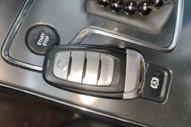 Used Hongqi H5 2020 1.5T DCT Flagship Edition
