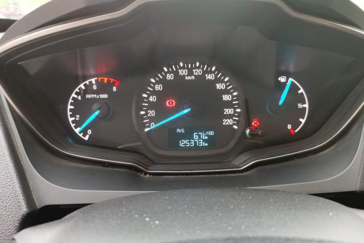 Used Ford Escort 2015 1.5L Manual Comfort Model
