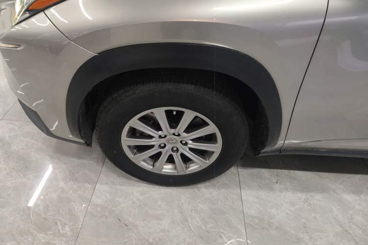 Used Lexus NX 2015 200 All-Wheel Drive Fēngshàng Edition Exterior 4