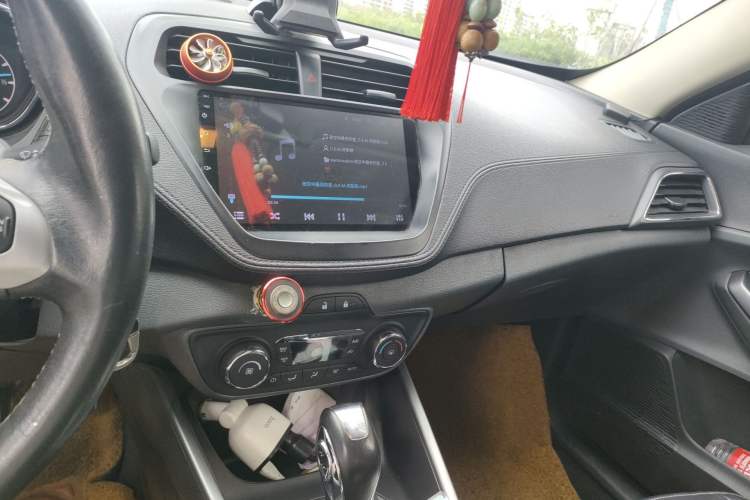 Used Ford Escort 2015 1.5L Automatic Fashion Model Audio And AC Panel