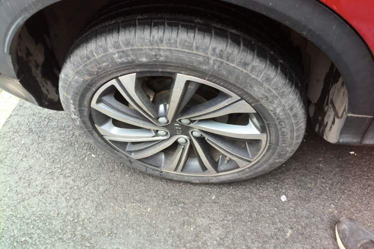 Used Geely Auto Coolray 2019 260T DCT Knight China V Standard