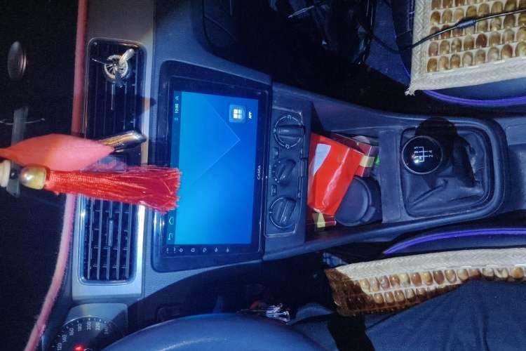 Used Volkswagen Santana 2015 Haval H9 1.6L Manual Comfort Edition Audio And AC Panel