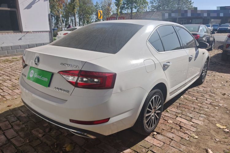 Used Skoda Octavia 2018 TSI230 DSG Luxury Edition
