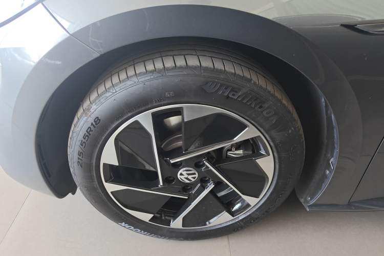 Used Volkswagen ID.3 2022 Pure Edition Left Front Wheel Hub