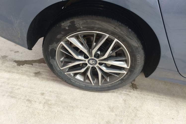 Used BYD Qin PLUS 2024 Honor Edition EV 420KM Leading Model
