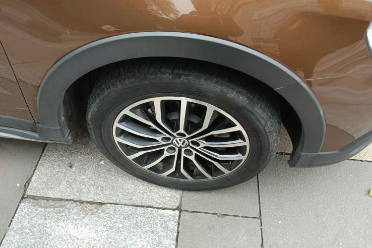 Used Volkswagen Cross Lavida 2014 1.6L Automatic