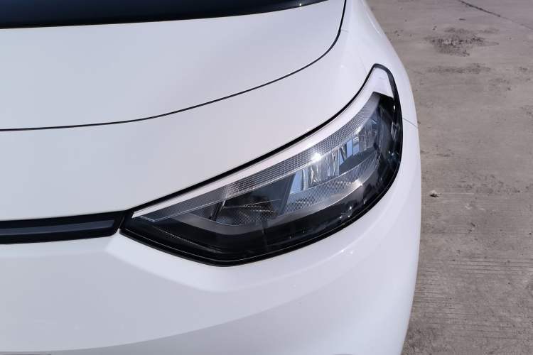 Used Volkswagen ID.3 2025 Smart Edition Outstanding Model Left Front Headlight