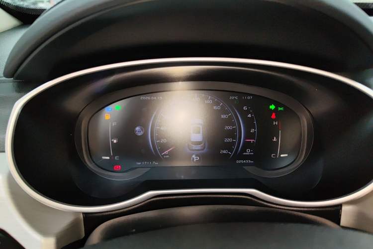 Used Geely Auto Emgrand X7 Sport 2018 1.8TD Automatic Two-Wheel Drive Smart Connect 4G Internet Edition