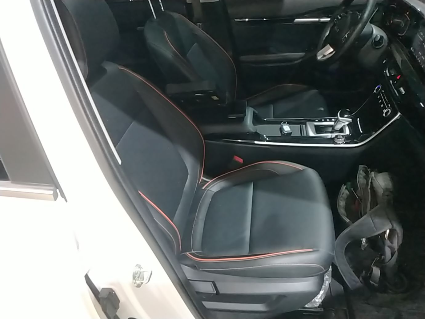 Kia Seltos 2023 1.5L CVT Luxury Edition - Luxury — снимка 19