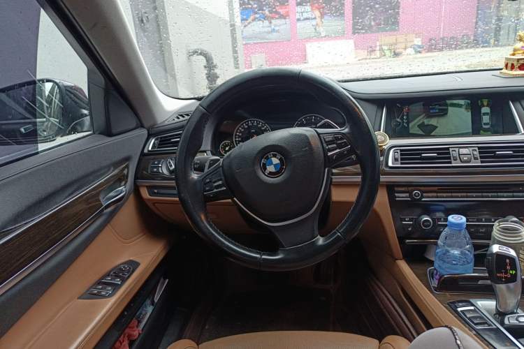 Used BMW 7 Series 2013 740Li Leading Model Steering Wheel
