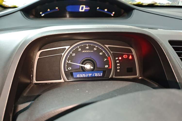 Used Honda Civic 2009 1.8L automatic comfort version
