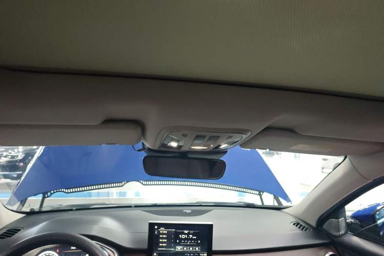 Used Wey VV6 2018 2.0T Two-Wheel Drive Flagship Version China V Standard
