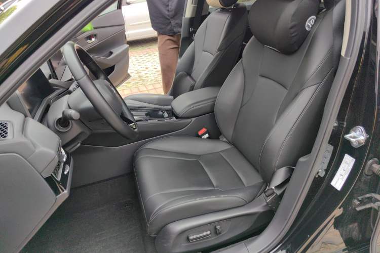 Used Honda Inspire 2023 260TURBO Deluxe Edition Left Front Seat