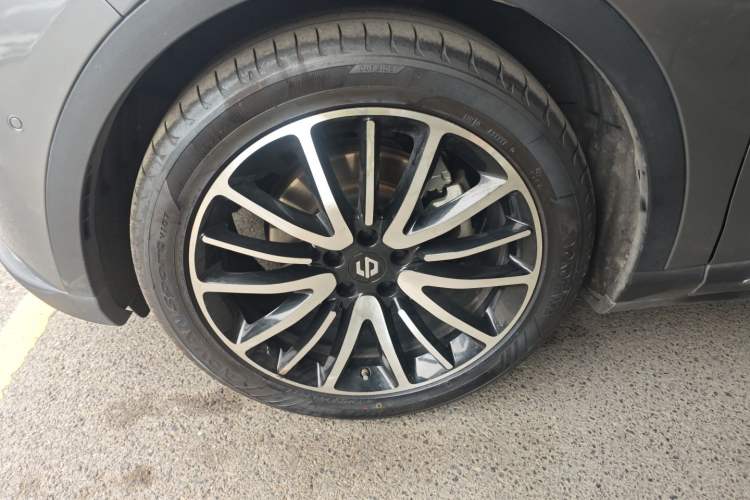 Used Leapmotor C11 2021 Zhixing Edition 510 Left Front Wheel Hub