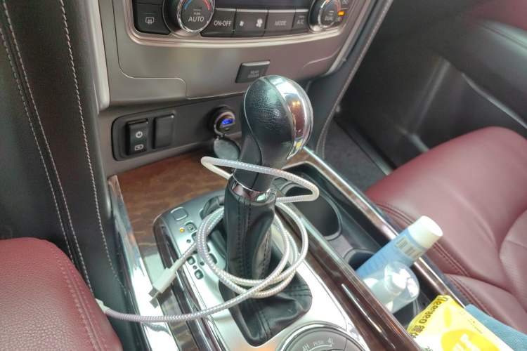 Used Nissan Patrol  Gear Lever