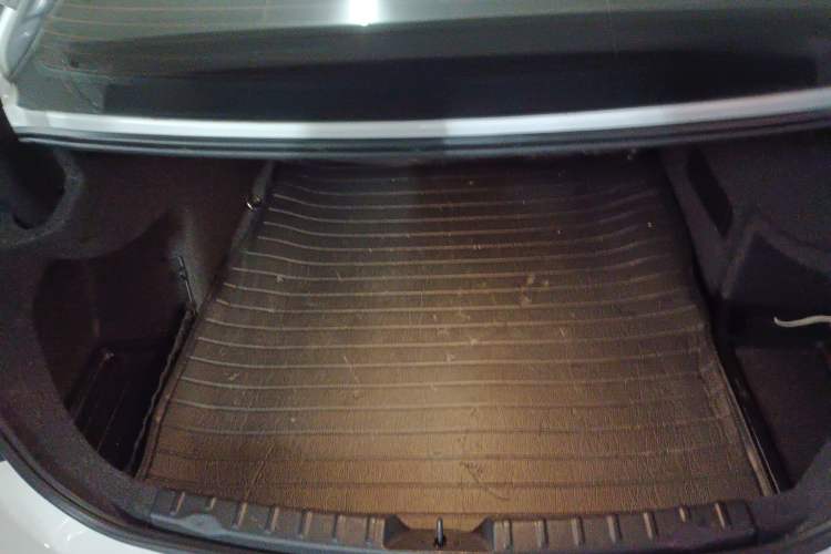 Used BMW 3 Series 2013 Facelift 320Li Fashion Design Package
