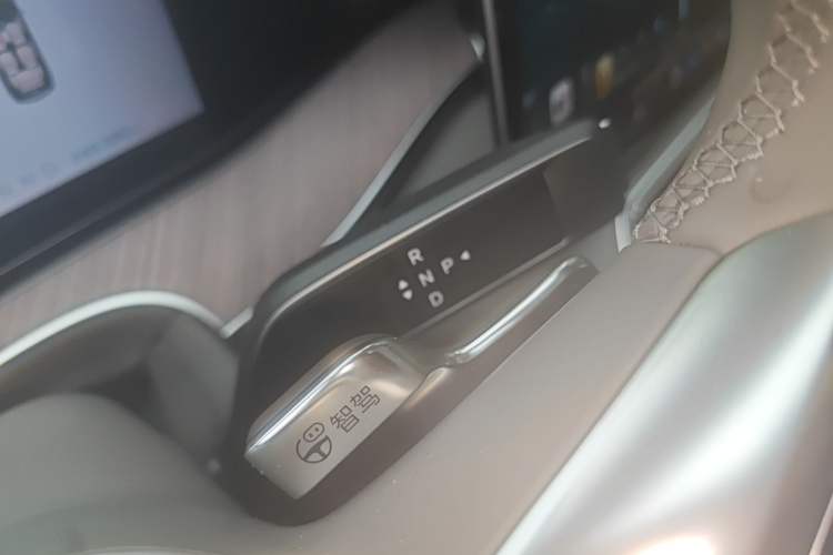 Used Denza N9 2026 Model Zunyue Model
