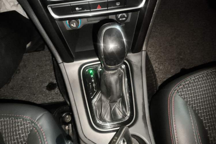 Used Chery Tiggo 3 2016 1.6L CVT ZhiShang Edition Gear Lever