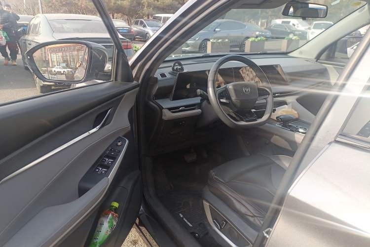 Used CHANGAN CS75 PLUS 2022 2nd Generation 1.5T Automatic Luxury Version
