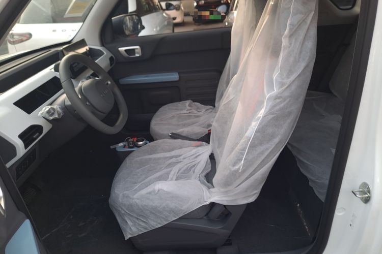 Used Geely Galaxy Panda 2024 Panda Mini 200km Endurance Bear Left Front Seat