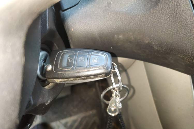 Used Ford Focus 2015 Sedan 1.6L Automatic Comfort Model
