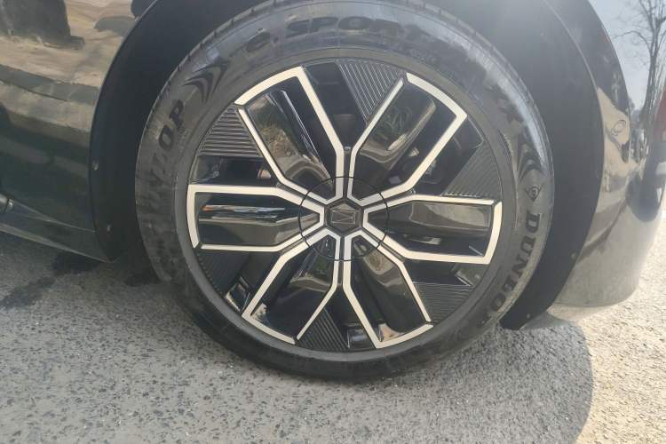 Used Avatr 12 2025 Ultra Extended-Range Edition