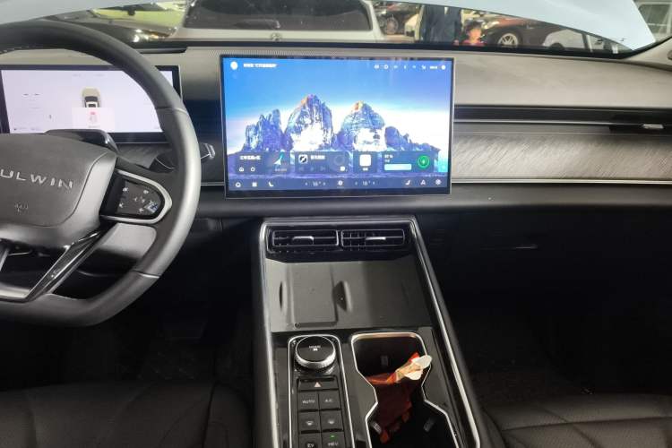 Used Chery Fengyun T9 2024 120 Long-Range Flagship Version 7 Seats Ternary Lithium
